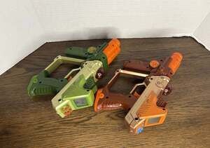 Tiger Electronics Lazer Tag Team Ops LTTO Deluxe Blaster Set Green Orange 2 Pack